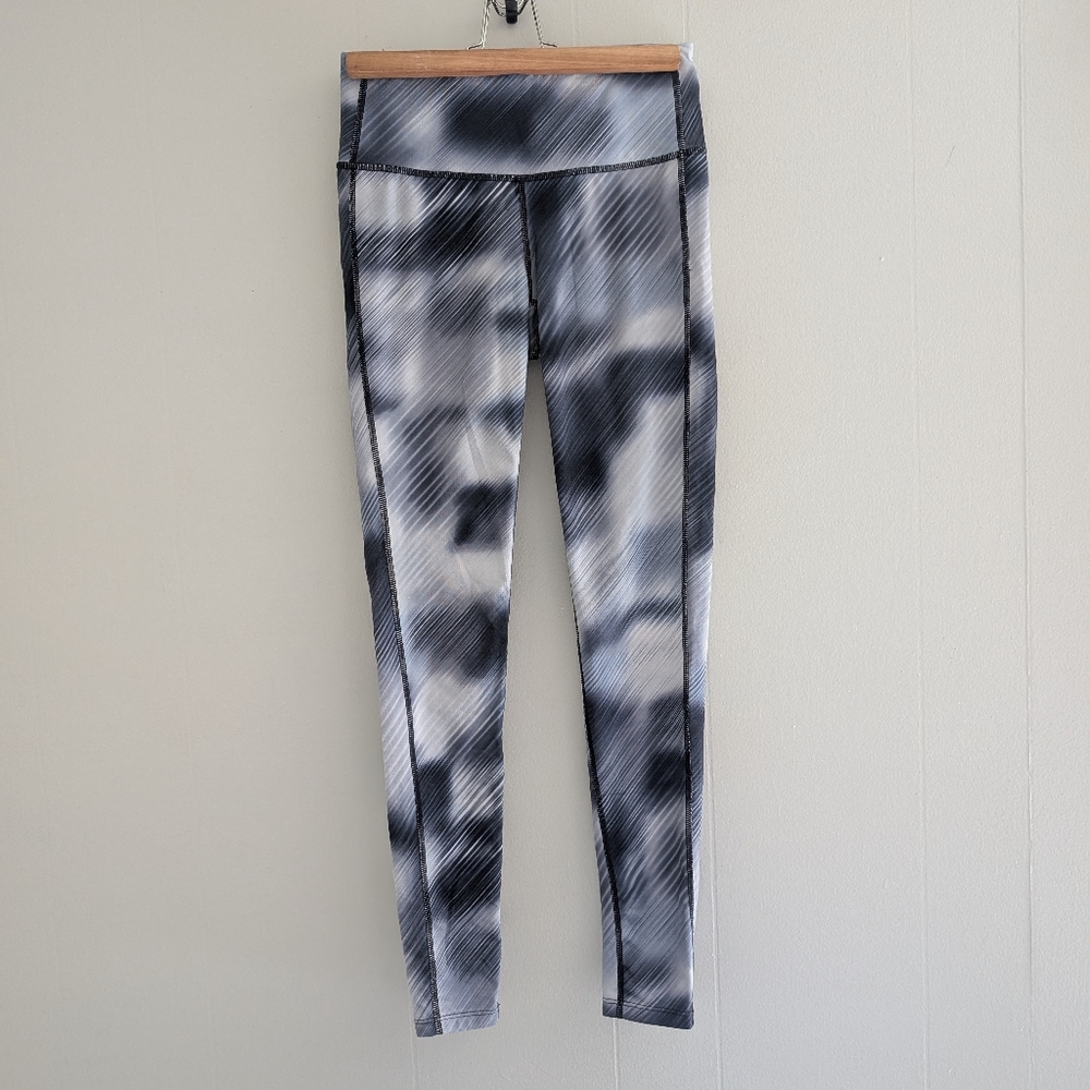 Athleta Chaturanga Leggings - Picture 2 of 8